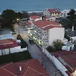 Ariadni *