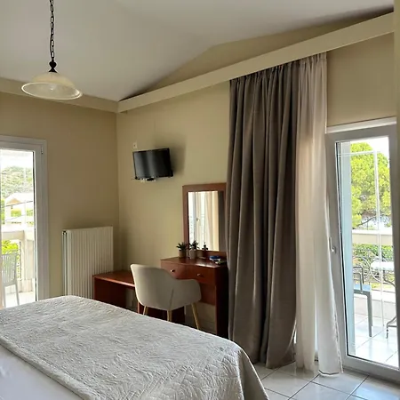 Ariadni Hotel